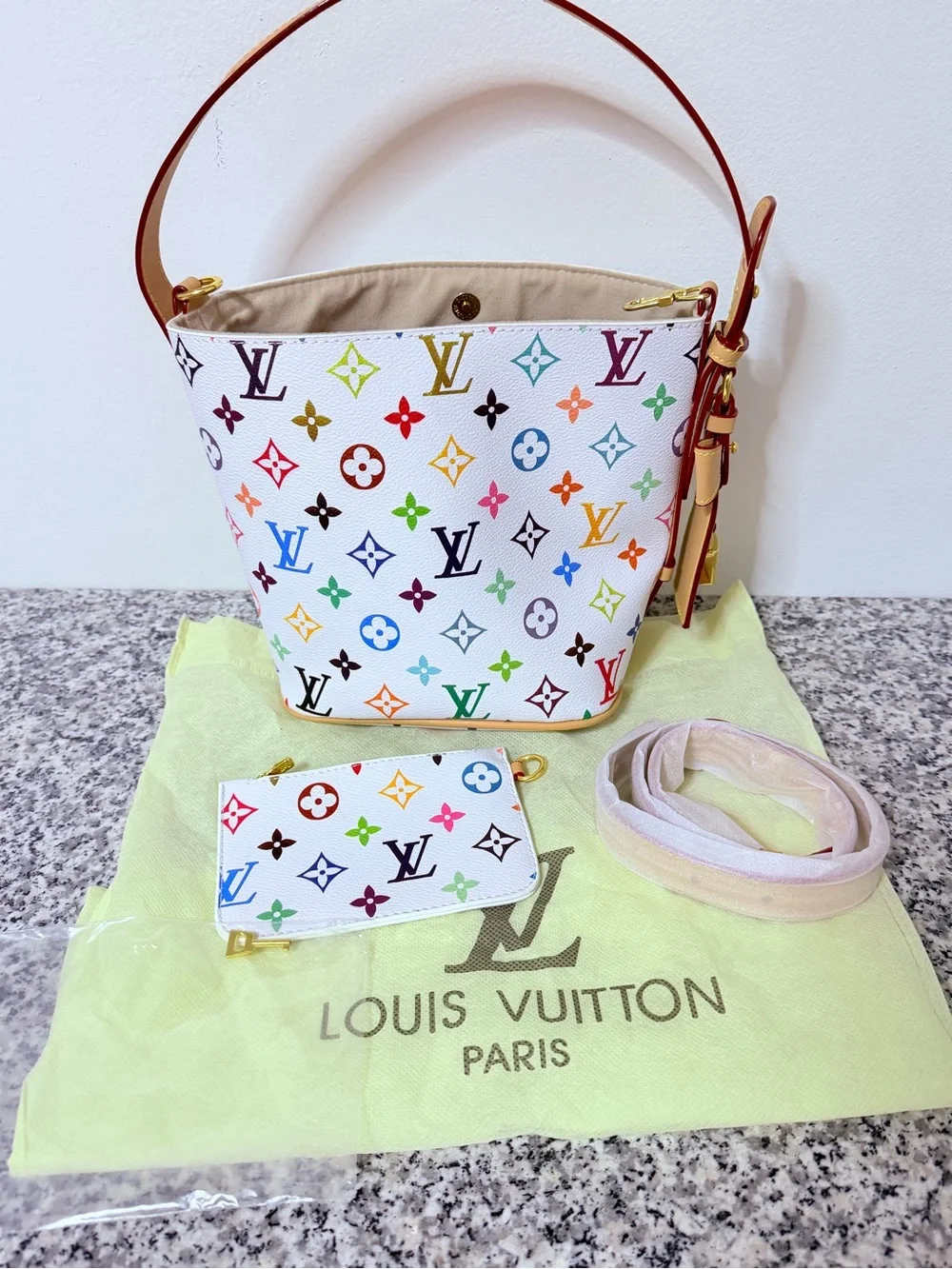 LV monogram bucket crossbody bag - Picture 5 of 11